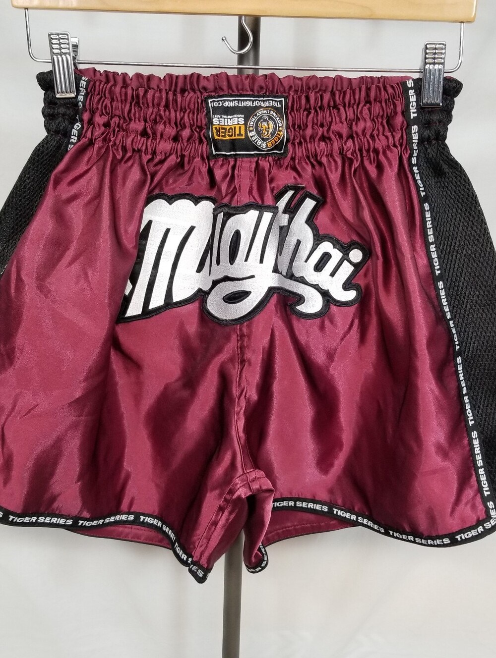Tiger Pro Mauy Thai Fight Shorts Mens XL Burgundy Satin with Embroidered Patch